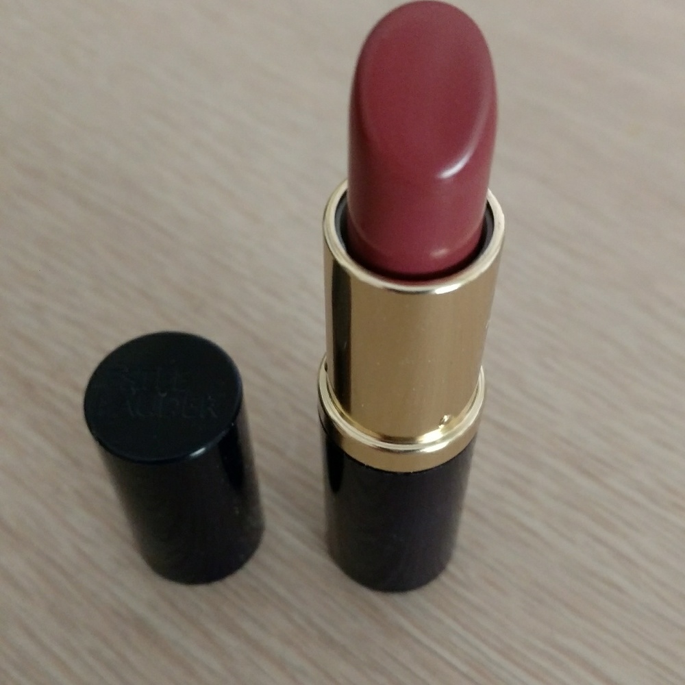 Makeup - Picture 4 of 7